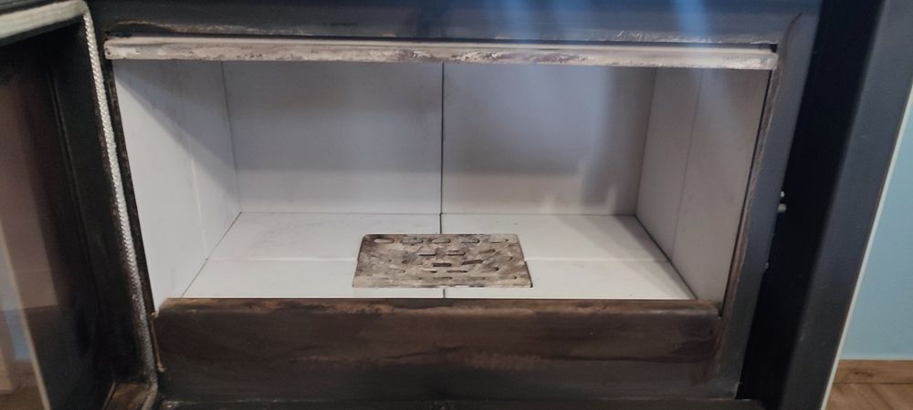 Piec stalowy koza juno 12 kratki