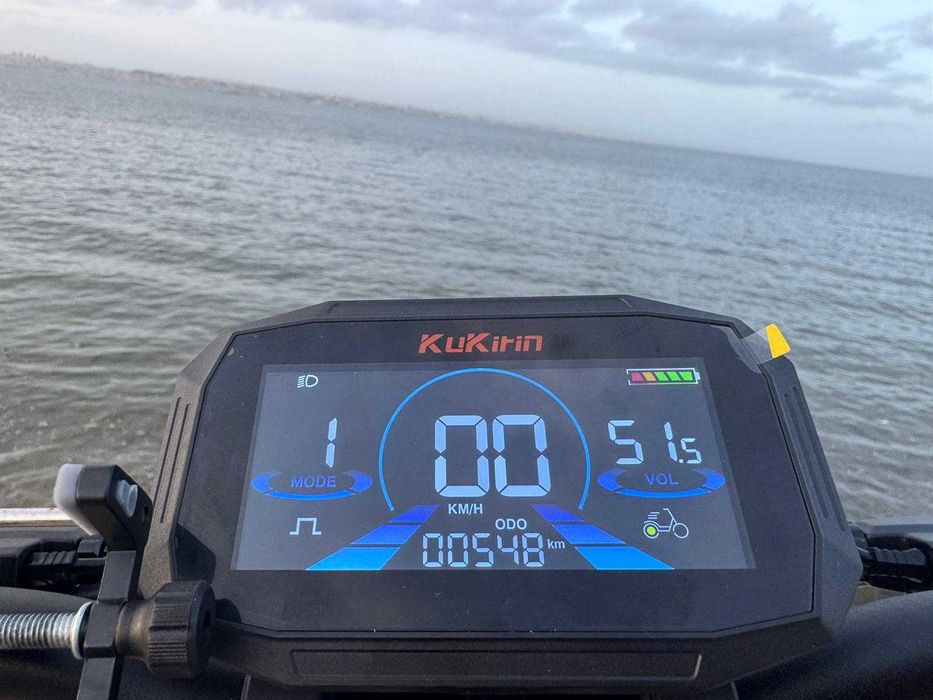 OPORTUNIDADE! Trotinete Elétrica Kukirin G2 Pro - COMO NOVA - 50 Km/h