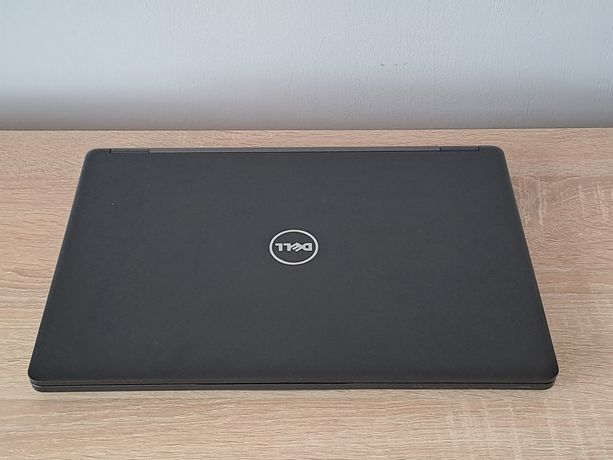 Laptop Dell stan idealny
