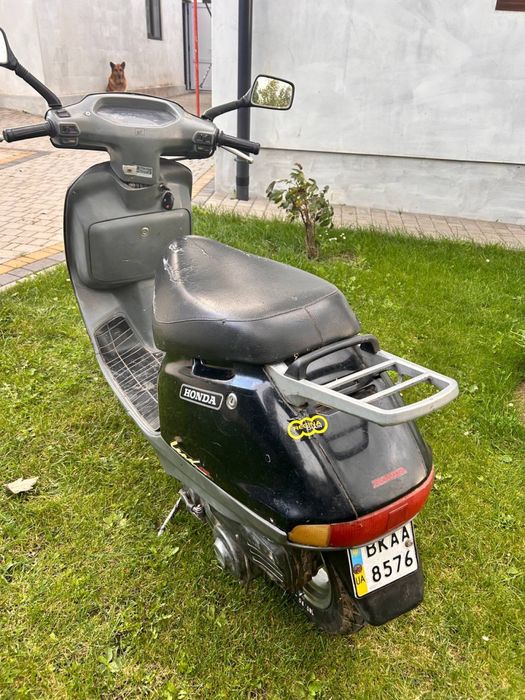 Honda lead af20.