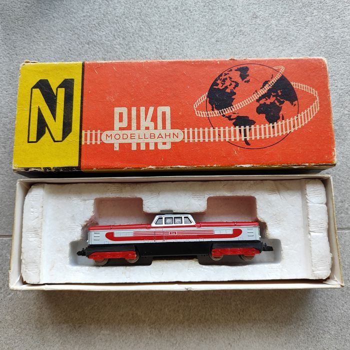 Железная дорога Piko N 1:160 ГДР, локомотивы, рельсы, вагоны, стрелки