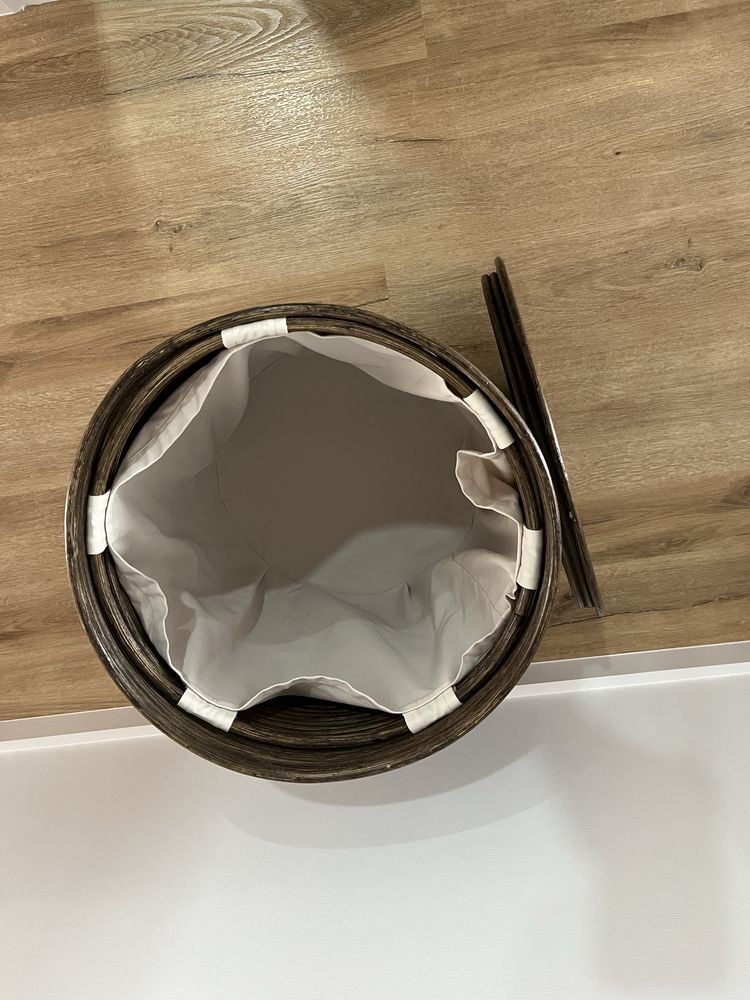 Cesto de roupa suja