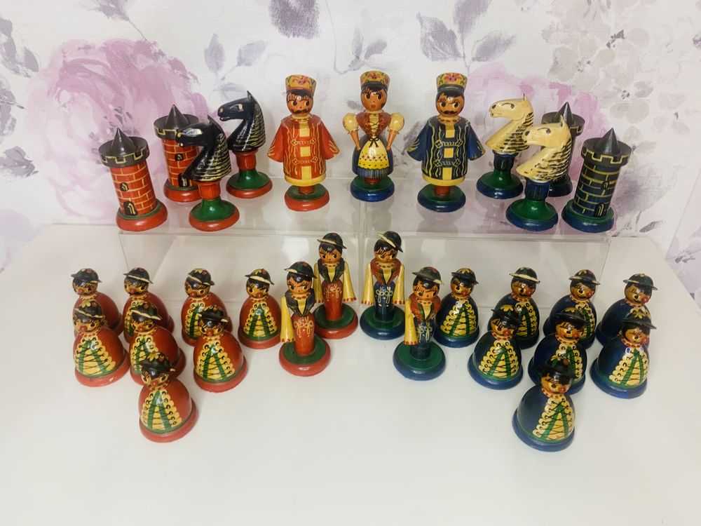 Drewniane figurki do gry w szachy, folk, vintage, retro