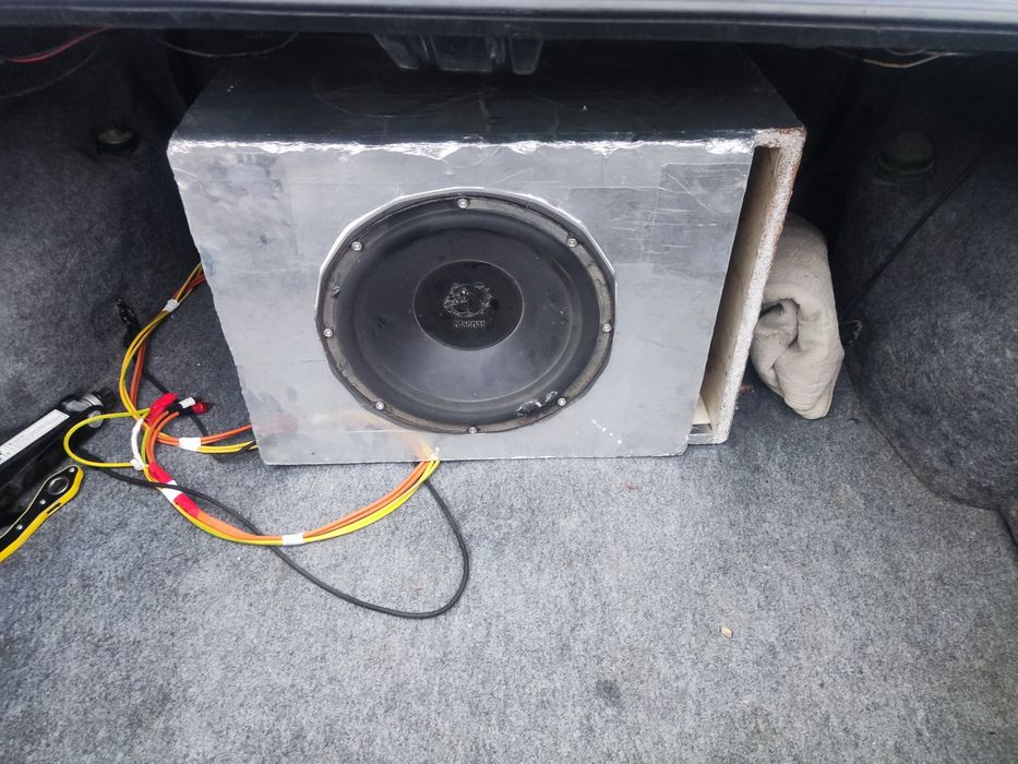 Продам активний сабвуфер