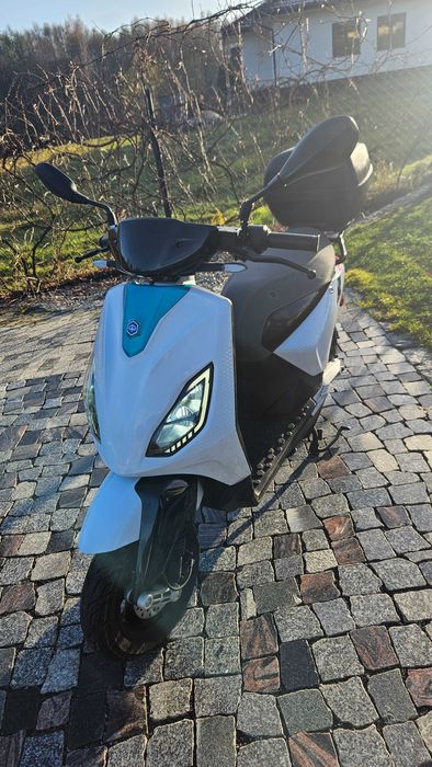 Piaggio One elektryczny