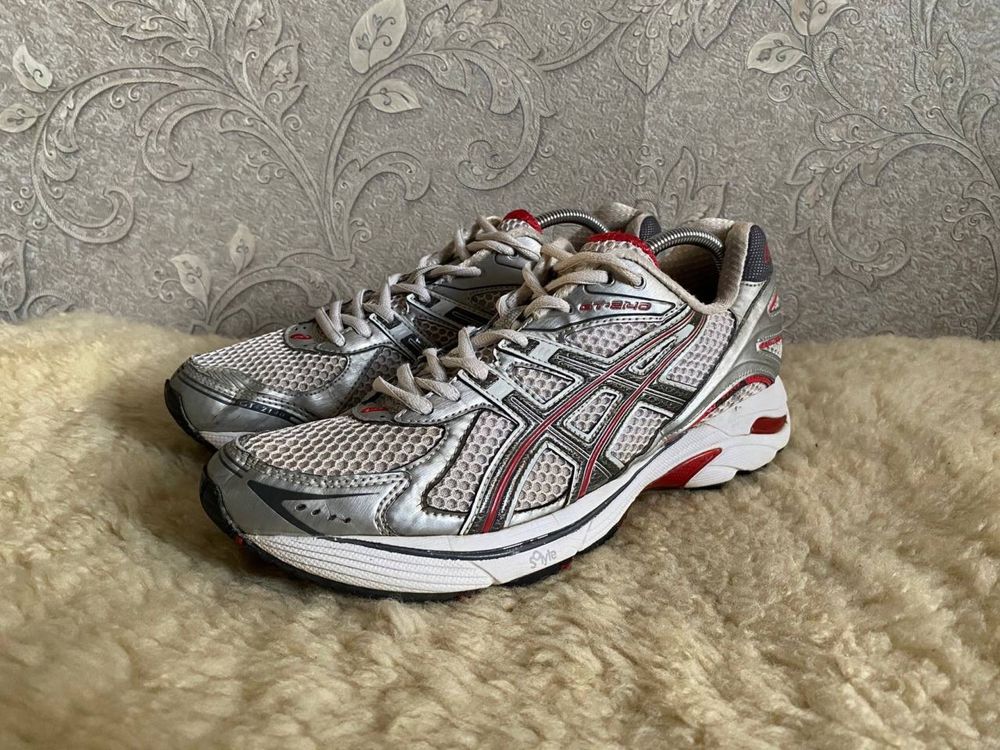 Кроссовки Asics Gel Vintage для бігу / кожен день  42 41,5 41 27 26,5