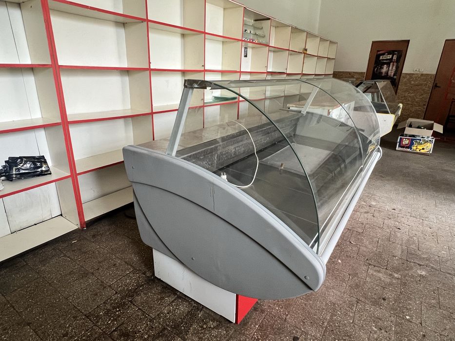 Продається холодильна вітрина