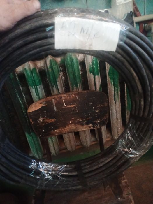 Кабель броньований