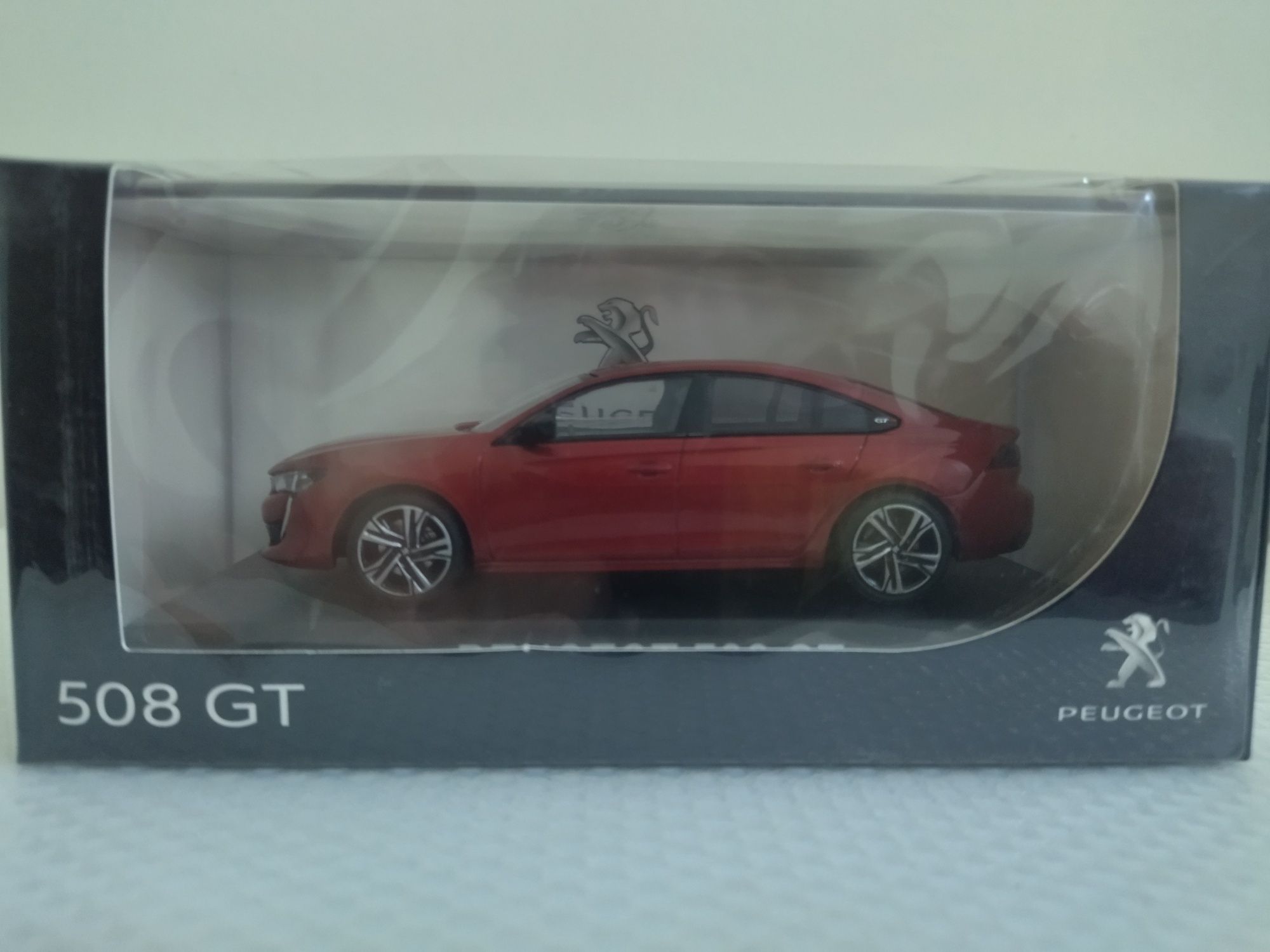 Miniatura Peugeot 508 GT 1/43 Nova