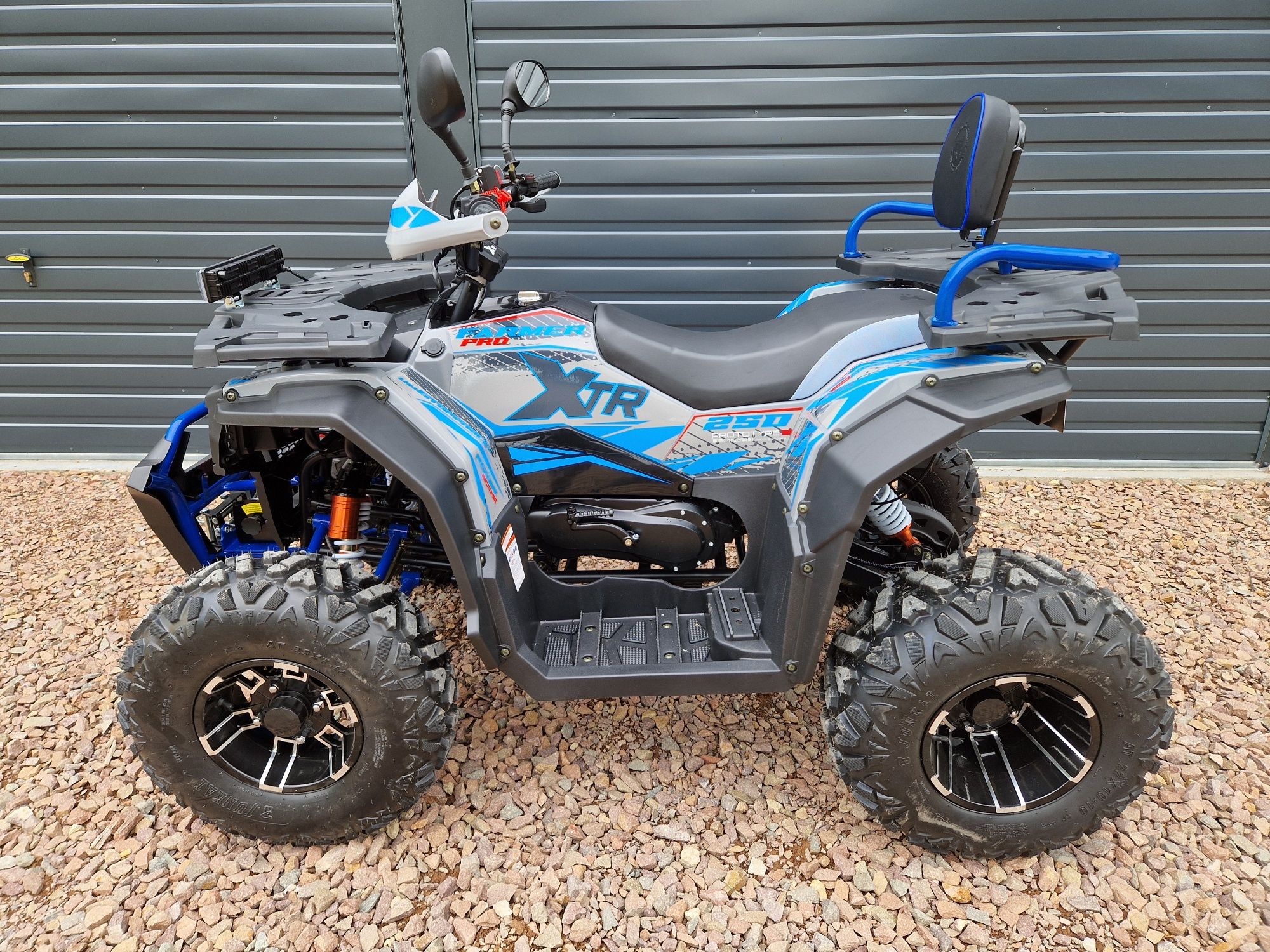 quad 250 xtr farmer automat najnowsza wersja 2025