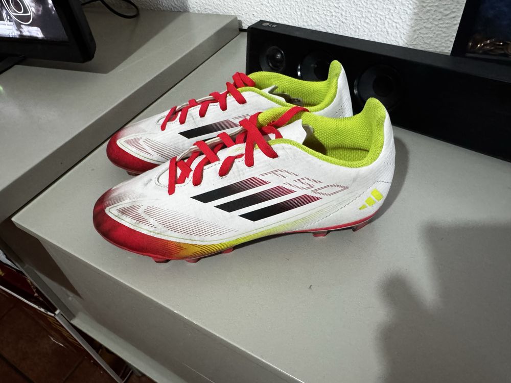 Chuteiras Adidas F50 club mg
