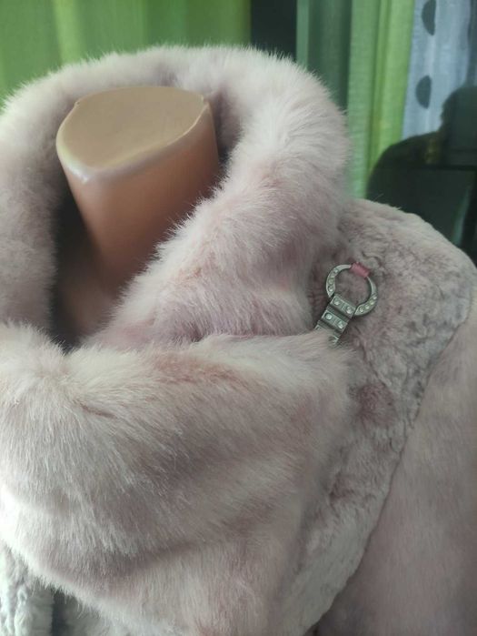 Цена снижена!!!Шуба полушубок розовая женская, искусственная