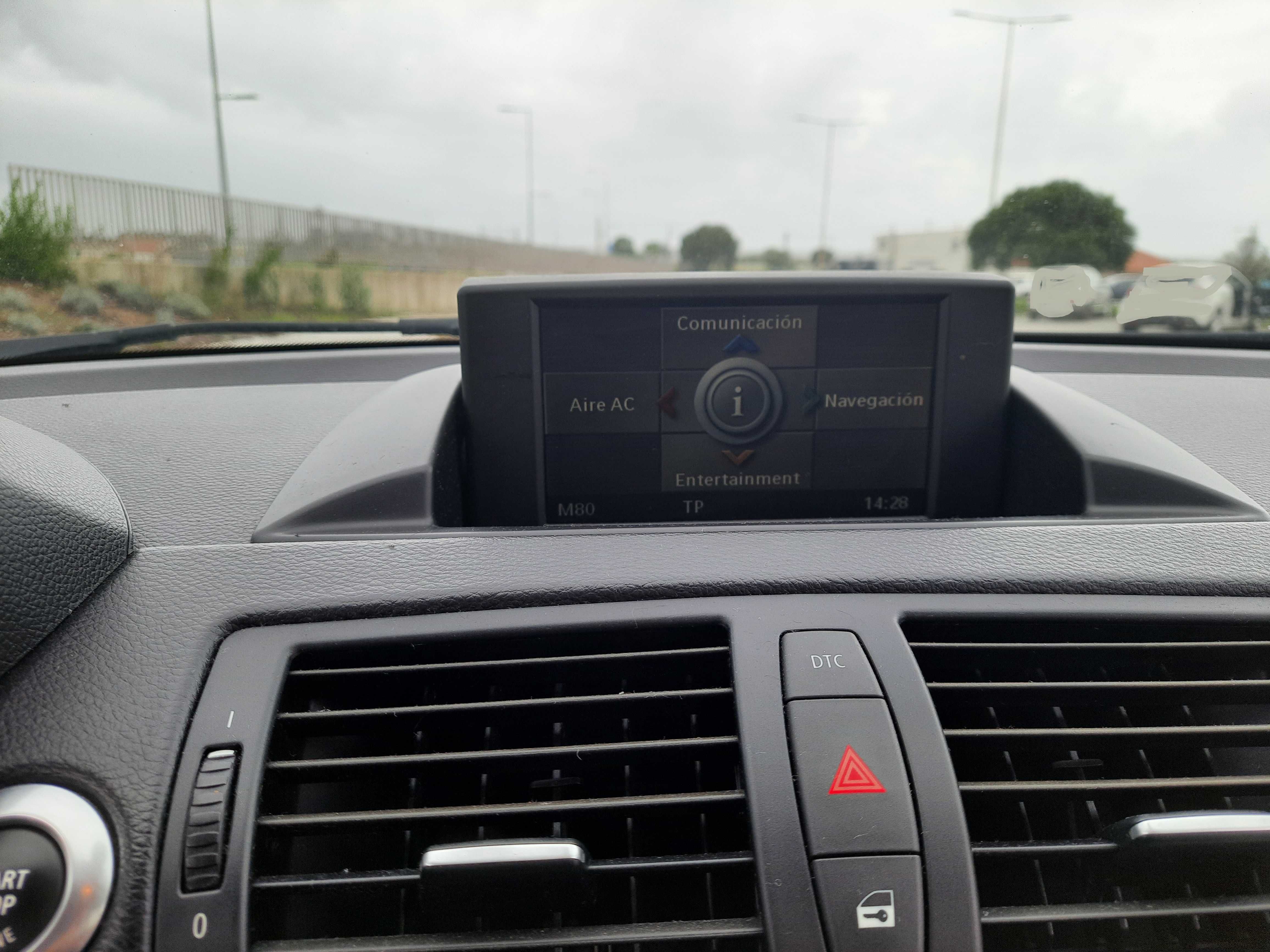 BMW Série 1 120d 177cv – Diesel, Teto Abrir, GPS, Bom Estado