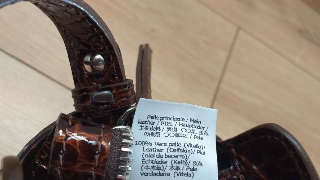 PATRIZIA PEPE MAŁA oryginalna skóra naturalna lakierowana torebka brąz