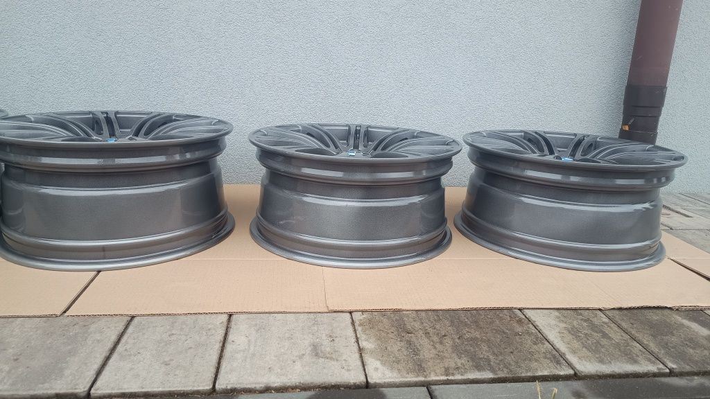 BMW E90 E91 E87 E81 felgi R18 5x120 2 szerokości wzór styling 220