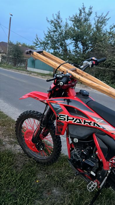 Продам Спарк крос