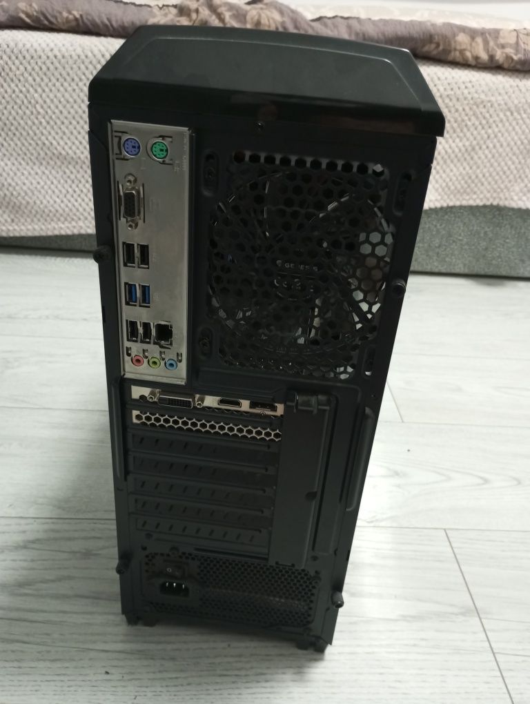 Komputer do gier Gtx 1050Ti , I5 10400F 16Gb Ram