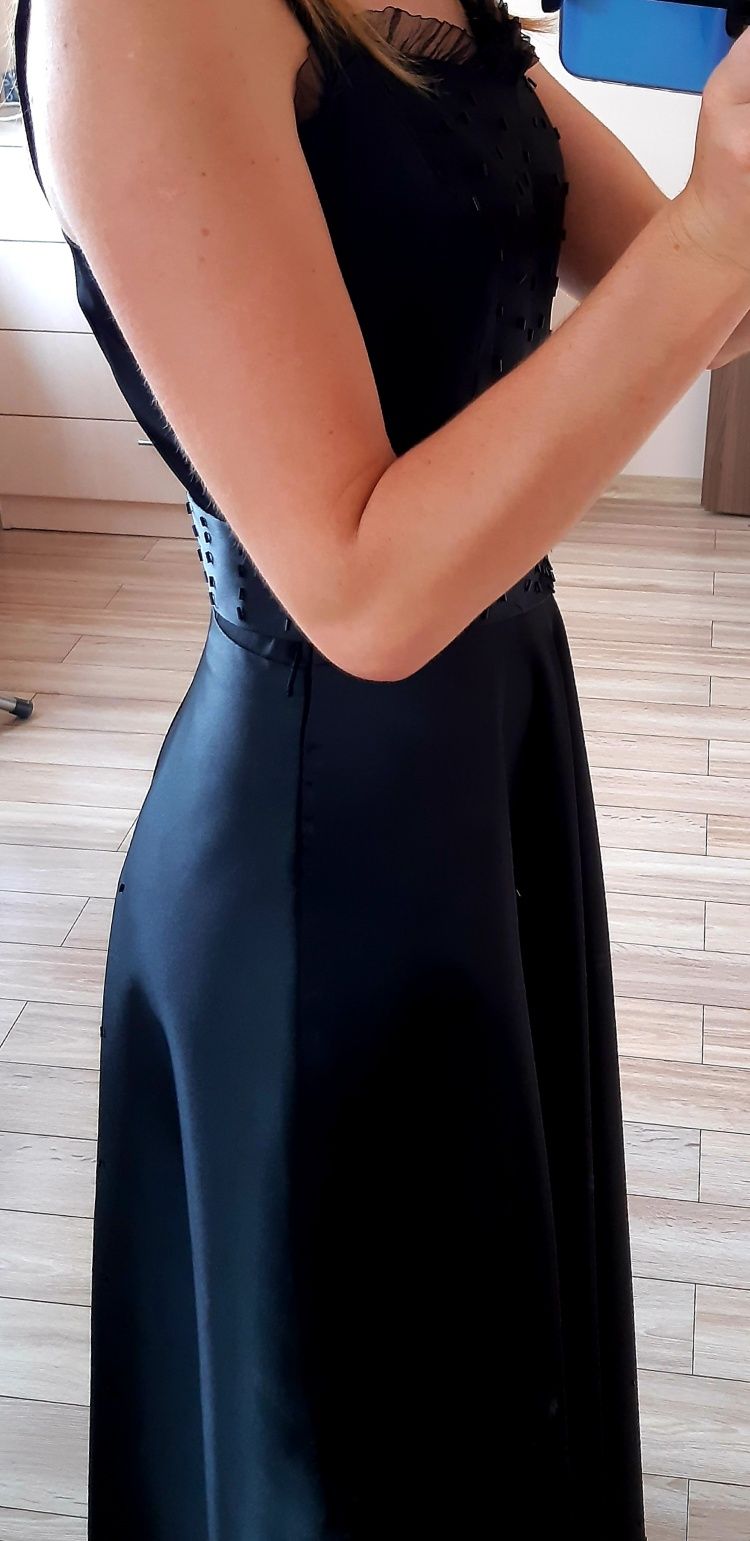 Czarna sukienka koktajlowa maxi, szyta na zamówienie
