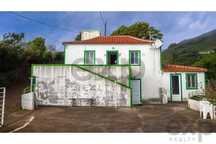 Moradia T1 + anexo independente com vista mar