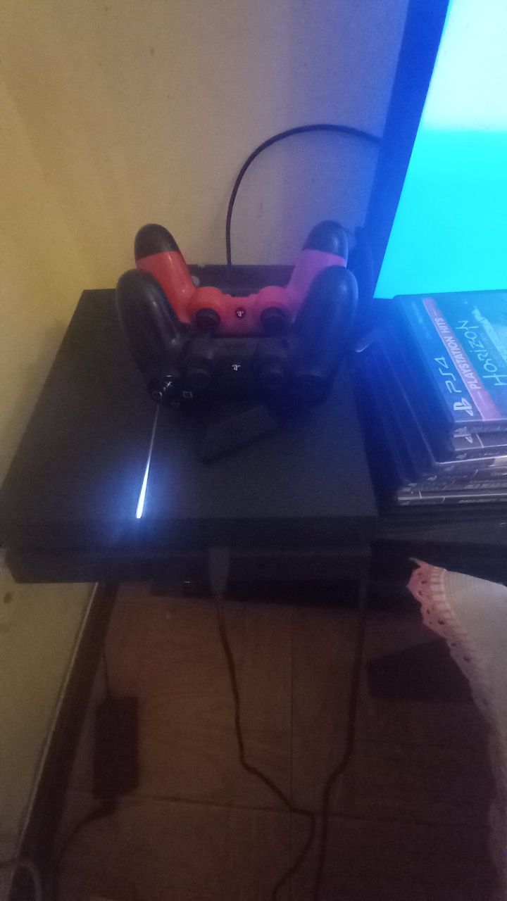 Playstation 4+ 1 comando
