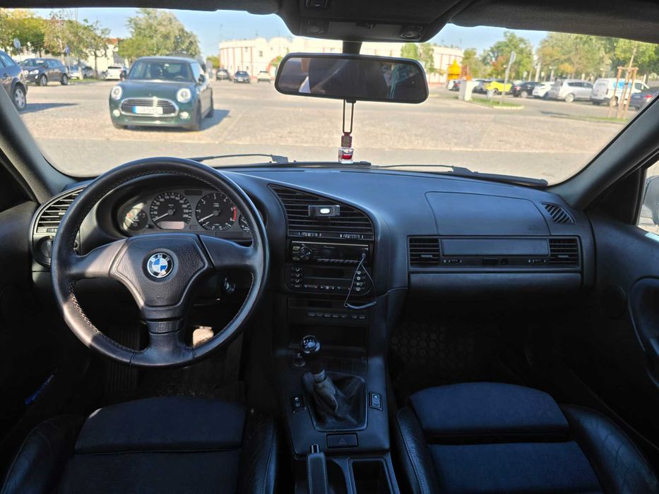 Vendo bmw 318tds touring
