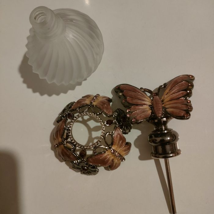 Flakonik, buteleczka na perfumy