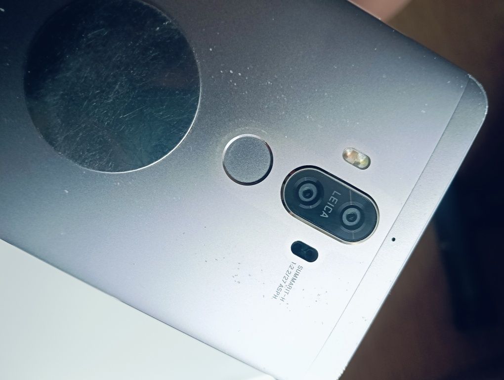 Smartfon Huawei Mate 9