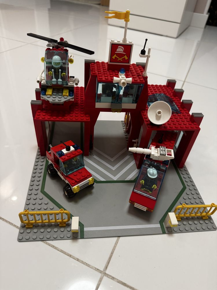 Lego System 6389 Fire Control Center 1990r!