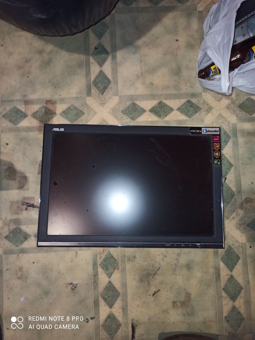 LCD monitor asus VW191 plus przewod zasilajacy