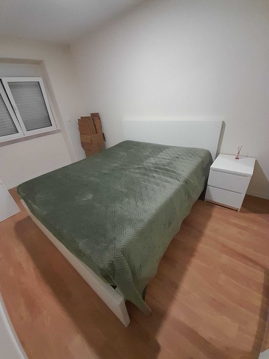 Móveis como novos e frigorífico