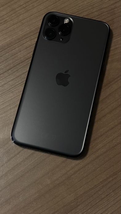 Iphone 11 pro 64gb з коробкою + чохол