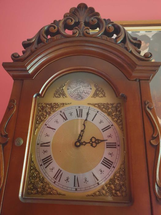 Relógio antigo bom estado