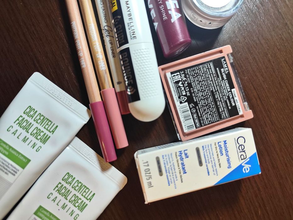 Zestaw kosmetyków do twarzy