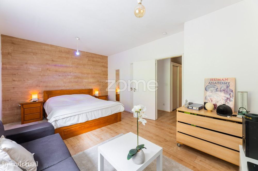 Apartamento com lugar de garagem e elevador