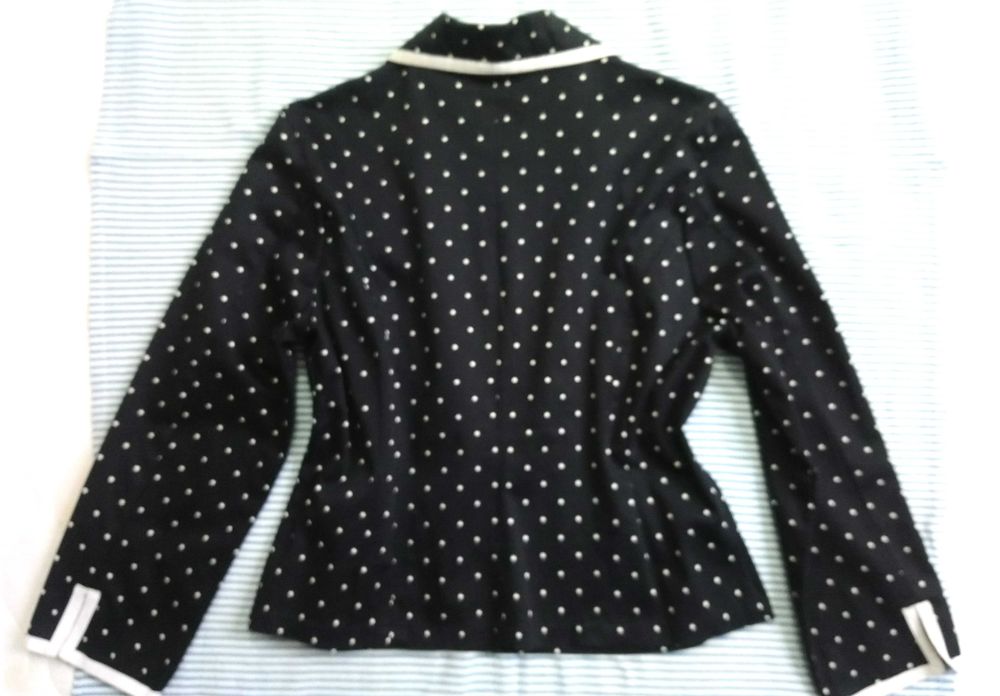 Żakiet granatowy w grochy klasyczny elegancki styl Coco Chanel