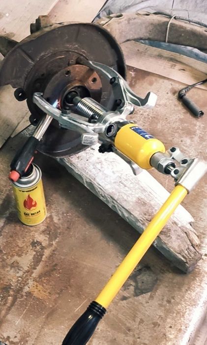 Pięciotonowy Ściągacz Hydrauliczny do Łożysk Piast 5 Ton WALIZKA
