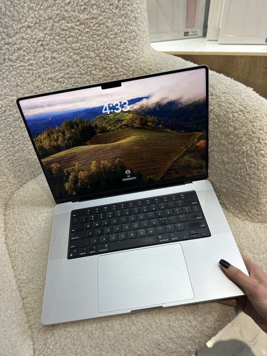 Apple MacBook Pro 16 M1 Pro 16 / 512Gb Silver