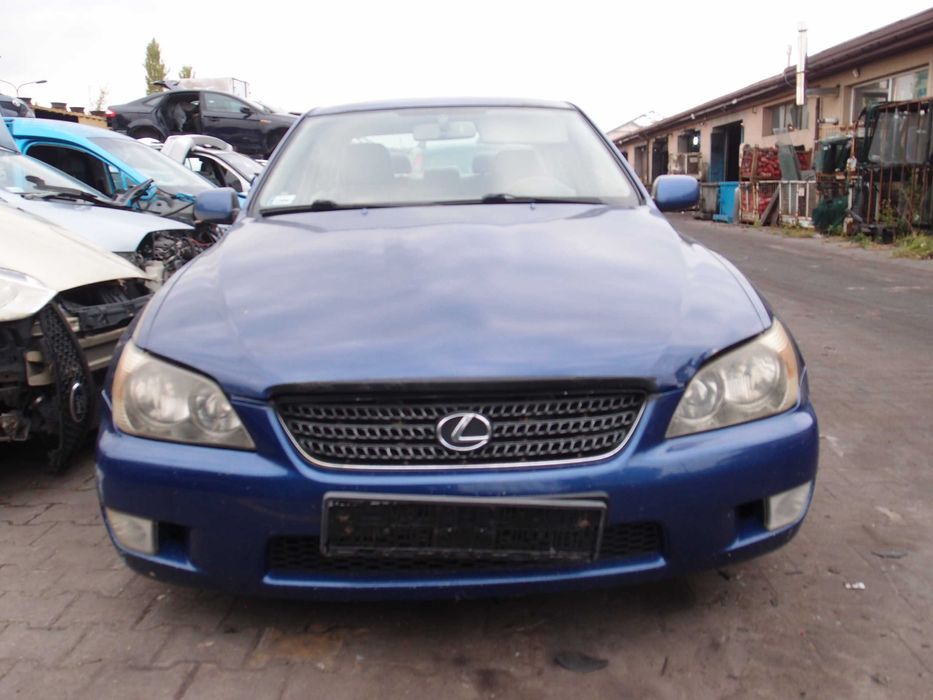 Lexus IS200 / 2.0 155km / 2001r. / na części