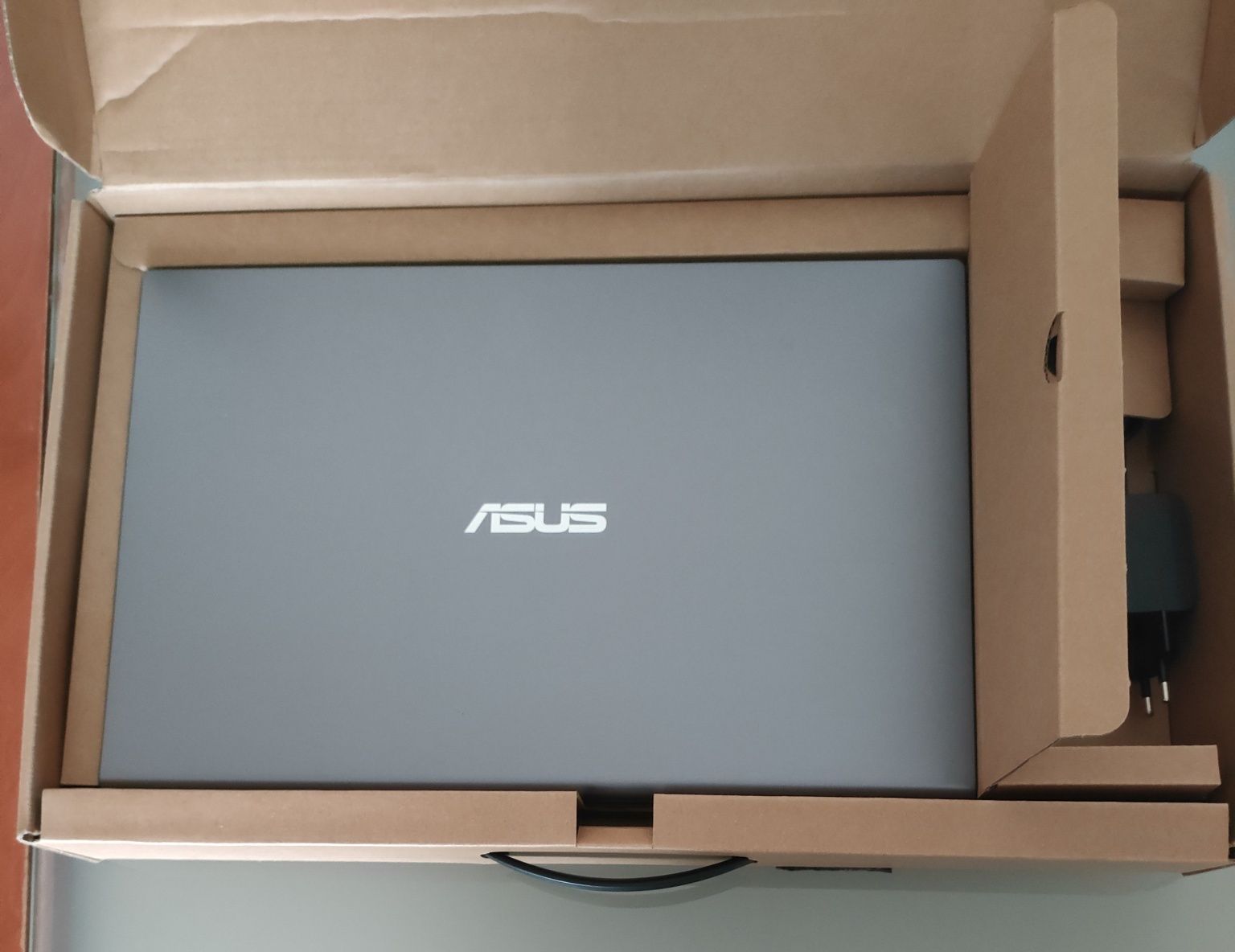 Sprzedam Laptop Asus