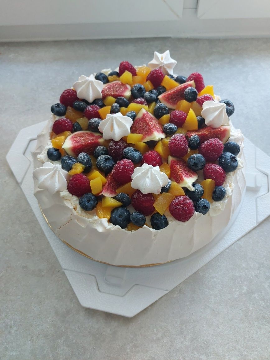 Beza Pavlova, tort bezowy ciasto