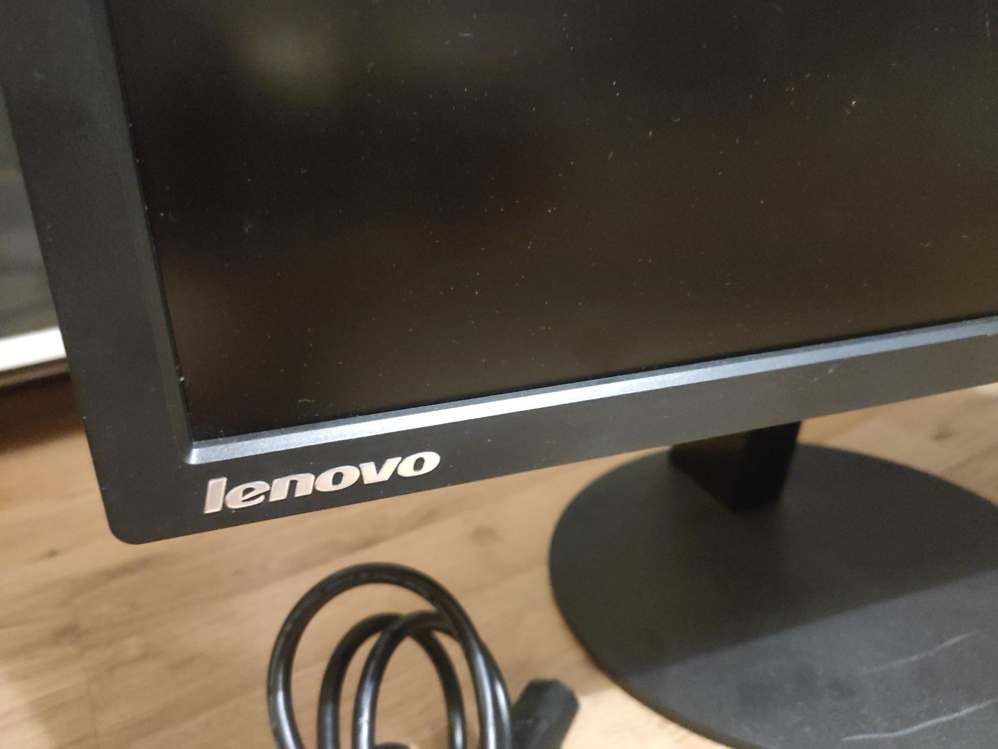 Monitor lenovo T2224pD FullHD HDMI