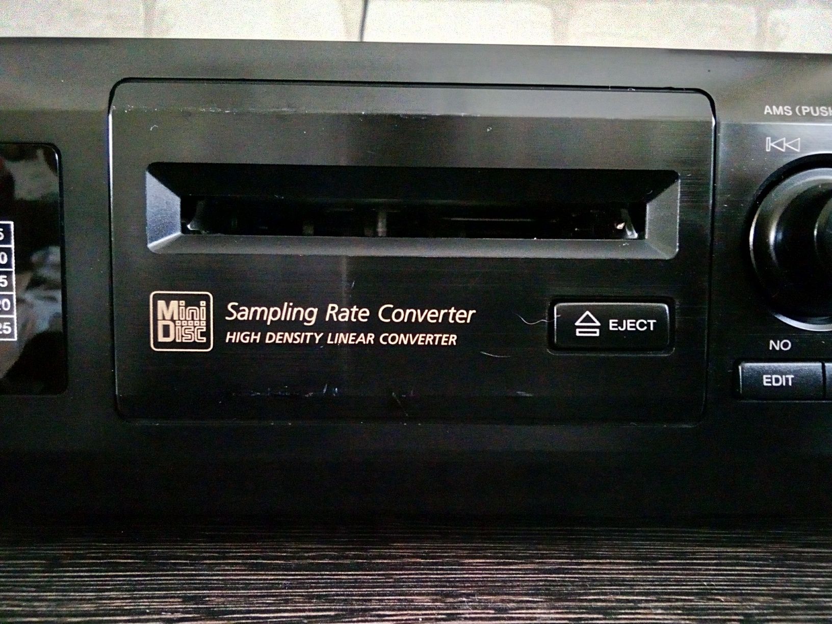 Sony MDS-JE500 minidisk deck