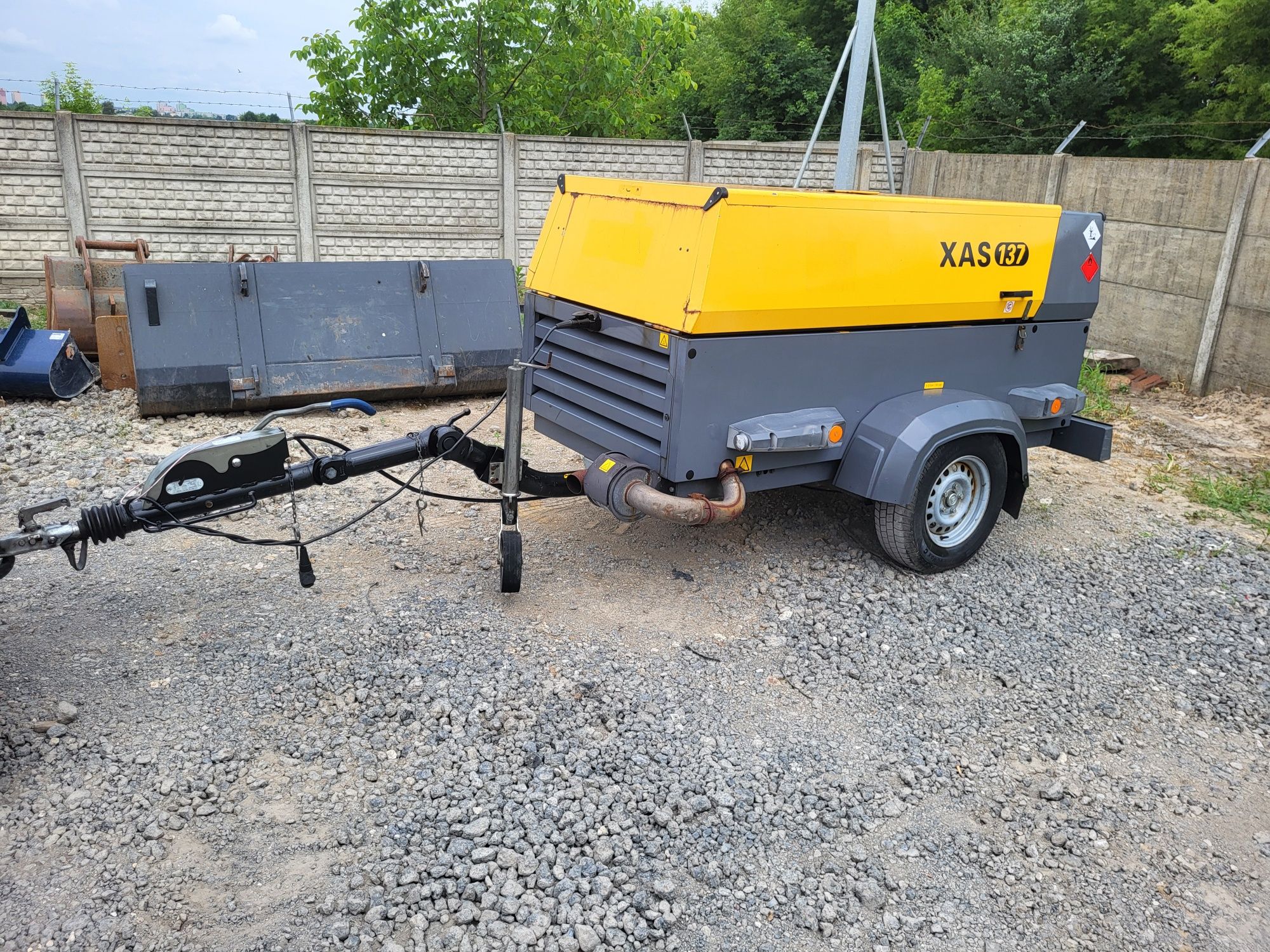 Kompresor Śrubowy Atlas Copco XAS 137 rok2014