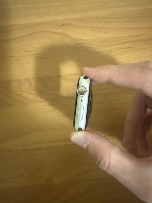 Apple watch series 5 44mm + cellular