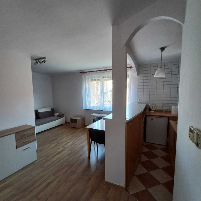 Wynajme mieszkanie kawalerkę 33m