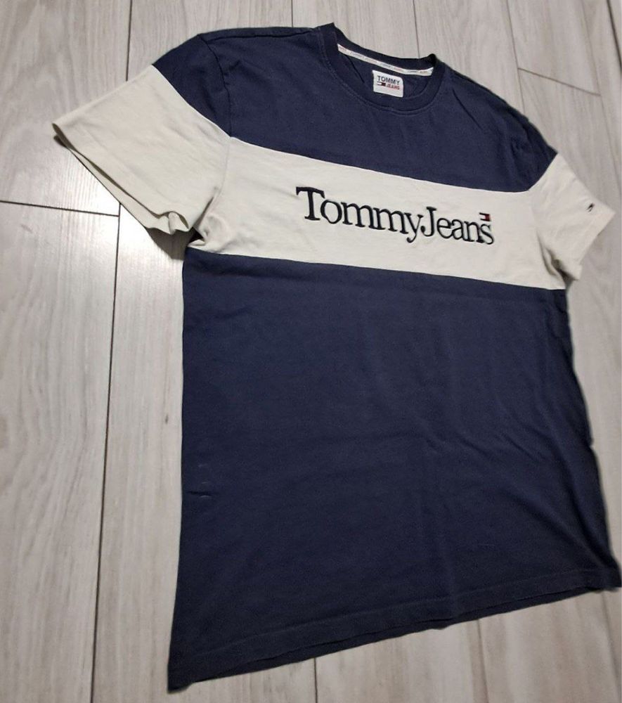 Футболка tommy jeans