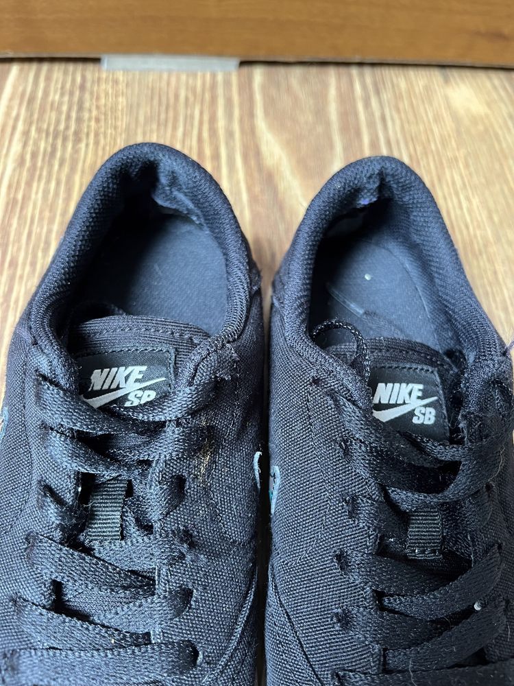 Sneakersy Nike, buty na deskę