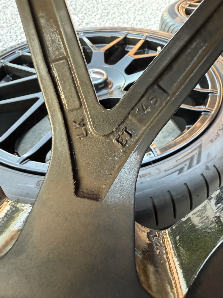 Felgi Mercedes 20 z oponami