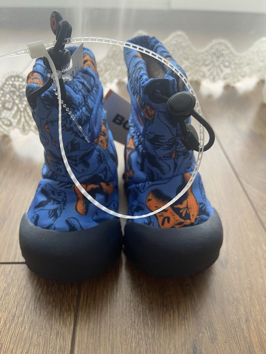 Черевики чобітки чоботи bogs