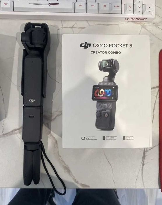 Dji osmo pocket 3 creator combo.